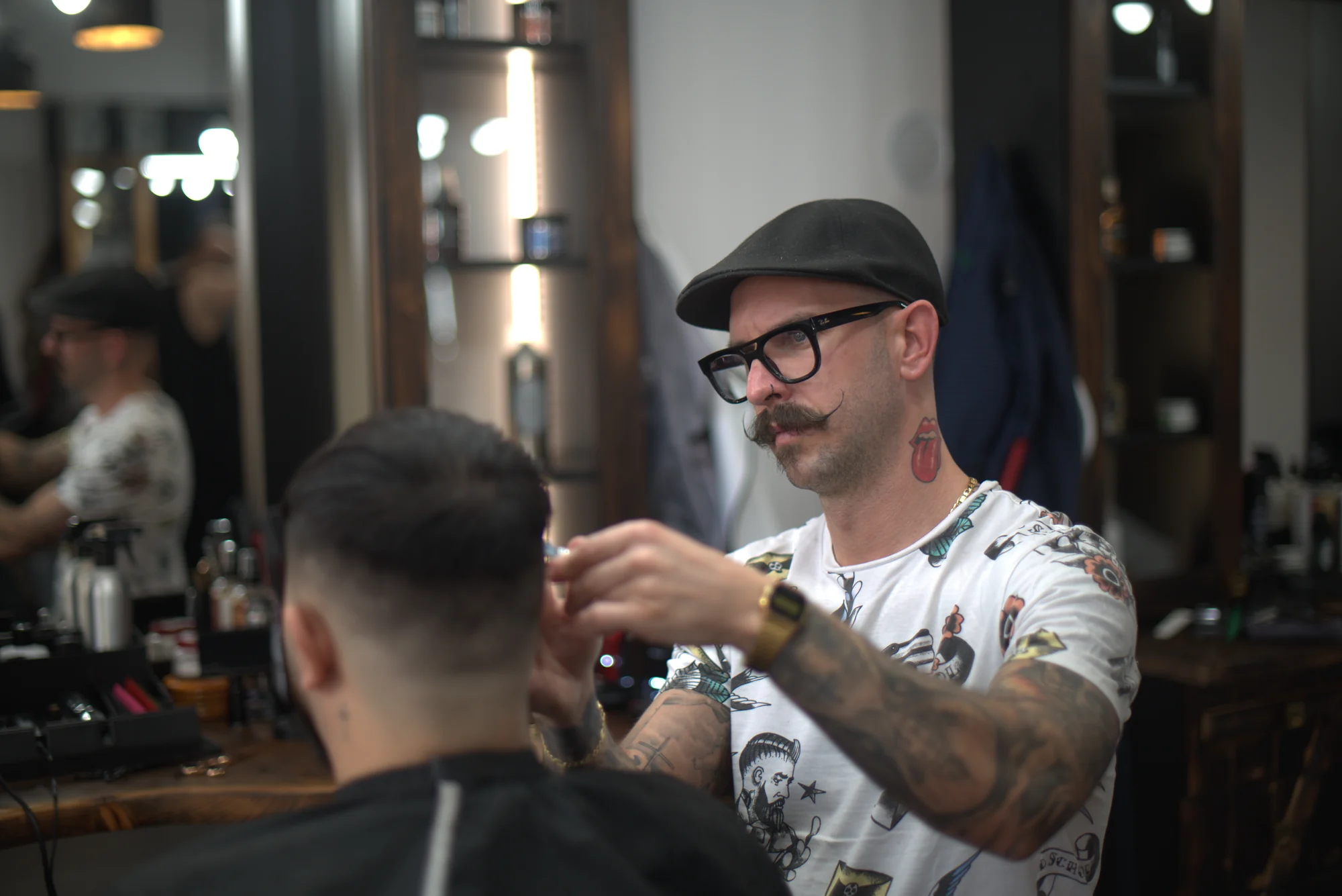 Pillanat a Geronimo’s Barber Shopból