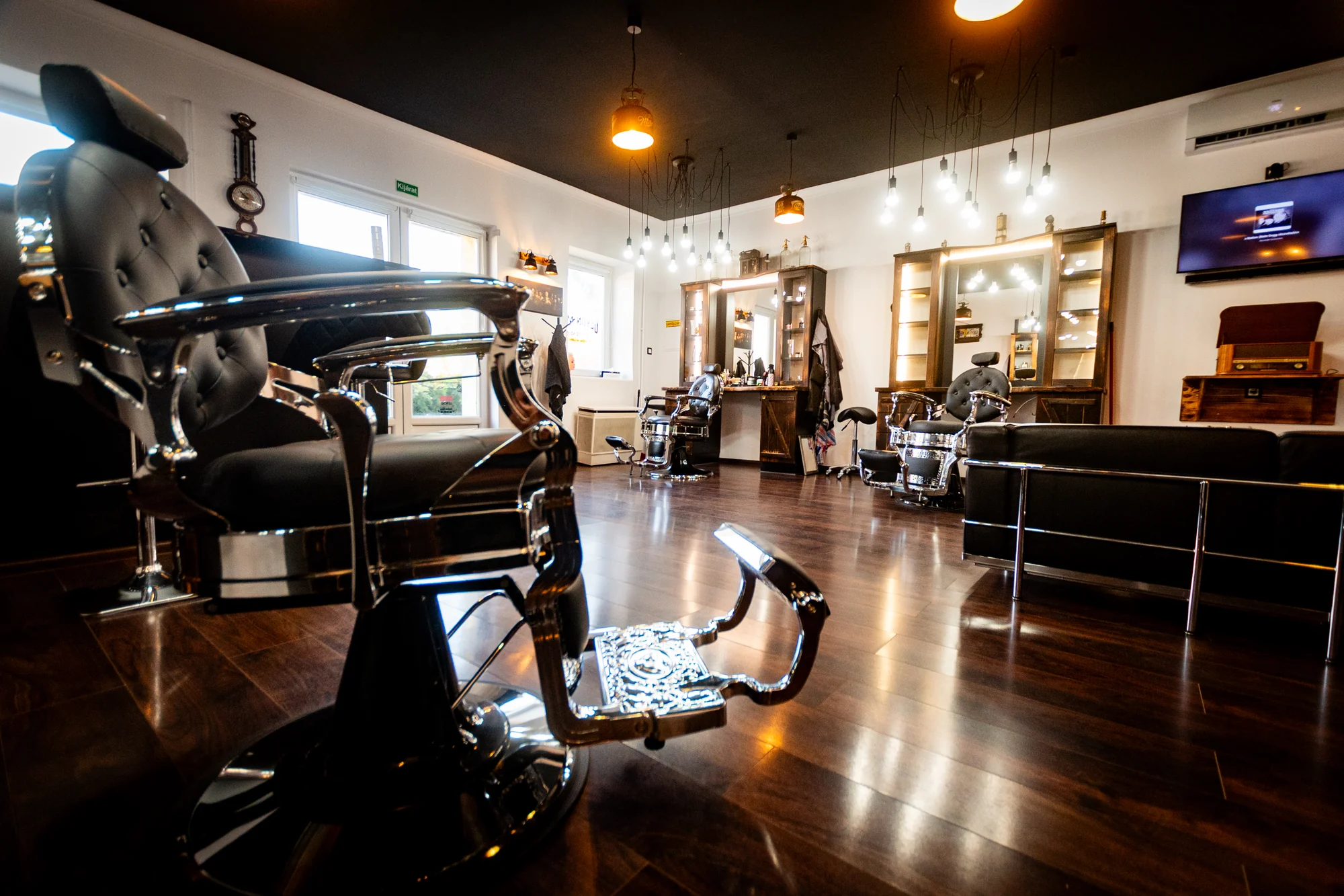 Pillanat a Geronimo’s Barber Shopból