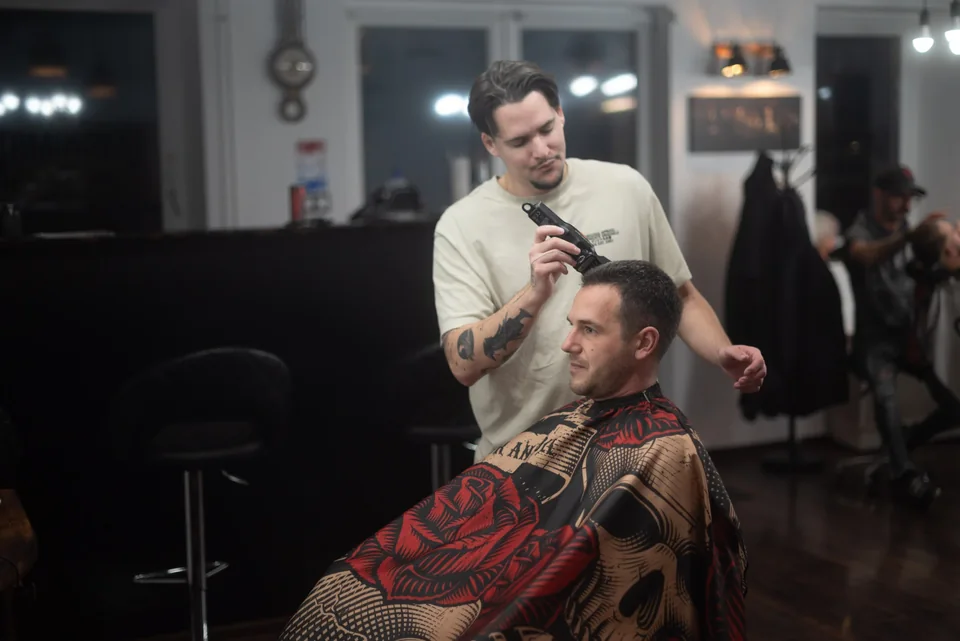 Pillanat a Geronimo’s Barber Shopból