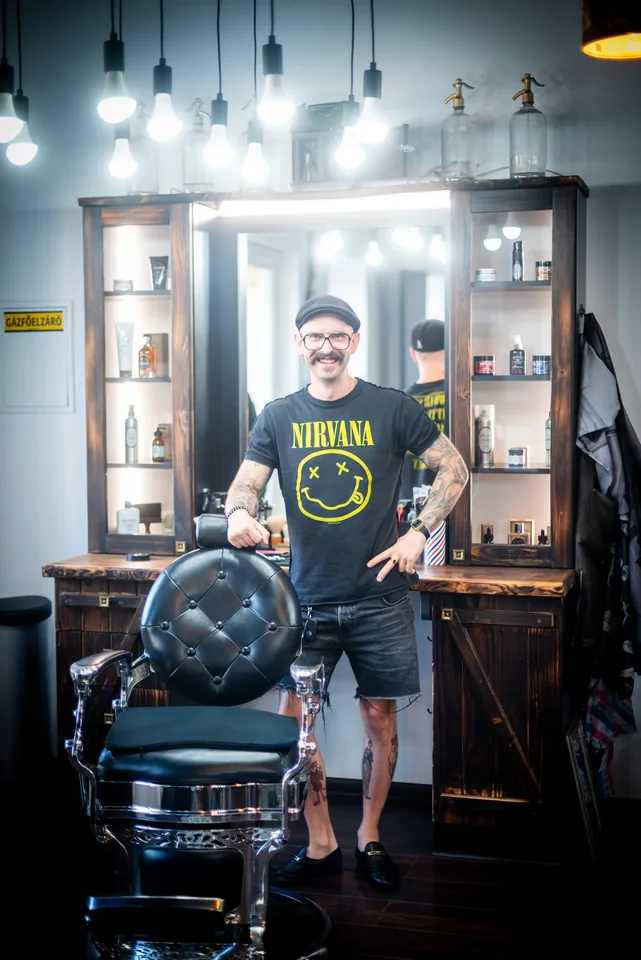 Pillanat a Geronimo’s Barber Shopból